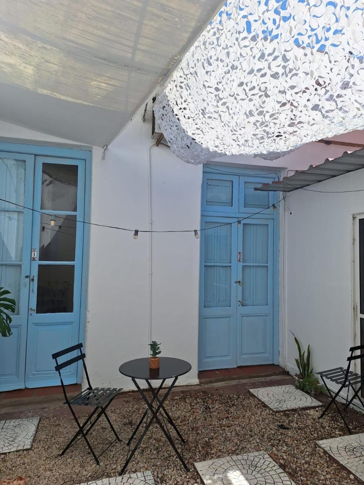Casa Calma Hostel Colonia del Sacramento Ngoại thất bức ảnh